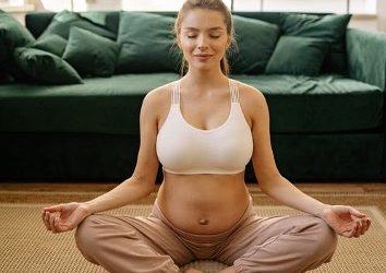 3 Easy Core and Pelvic Floor Exercises for Pregnancy and Postpartum